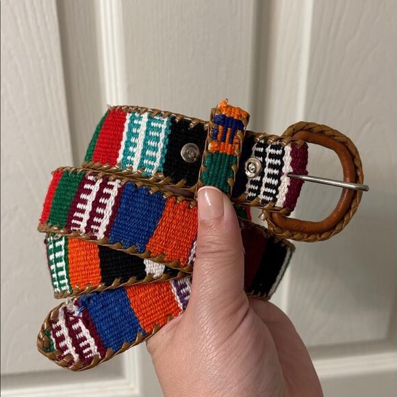 VTG Southwestern woven belt with a multicolored, striped, Boho Aztec pattern L main image 6